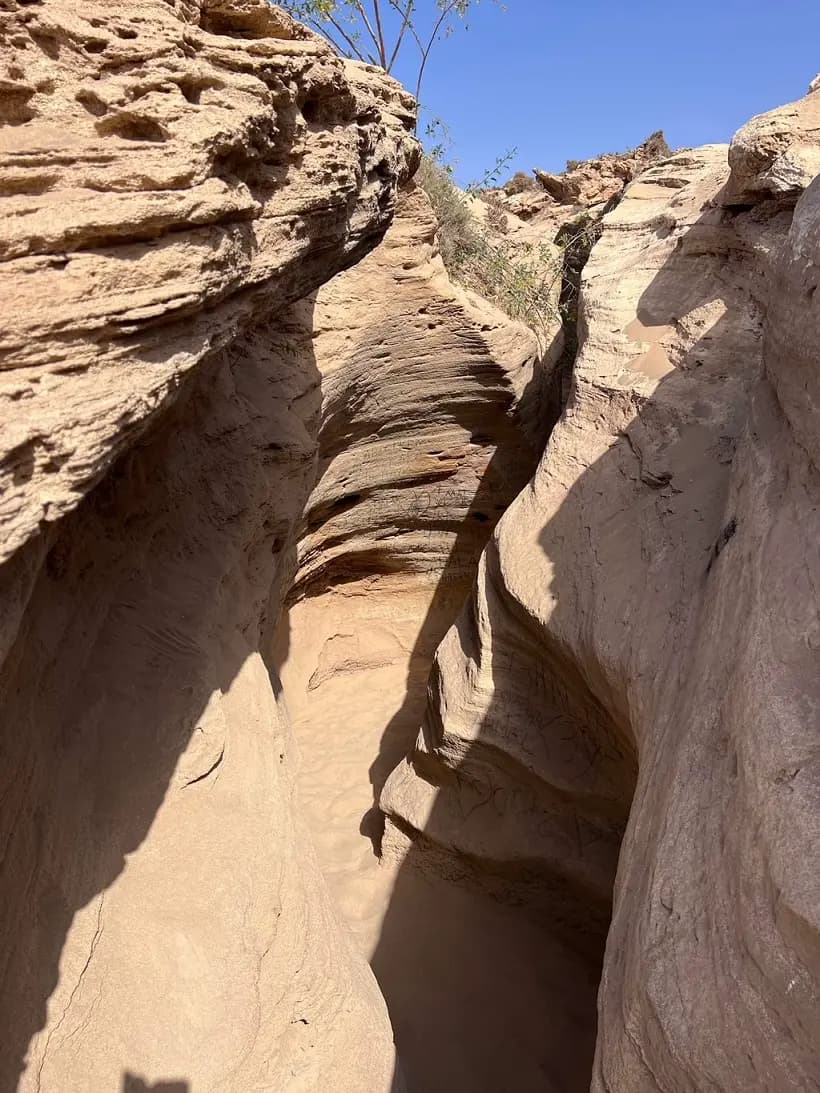 Excursion Taghazout Timlaline : grotte naturelle en bord de mer