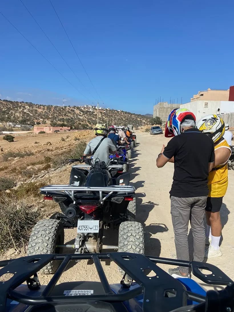 Sortie quad en groupe de pote a Taghazout