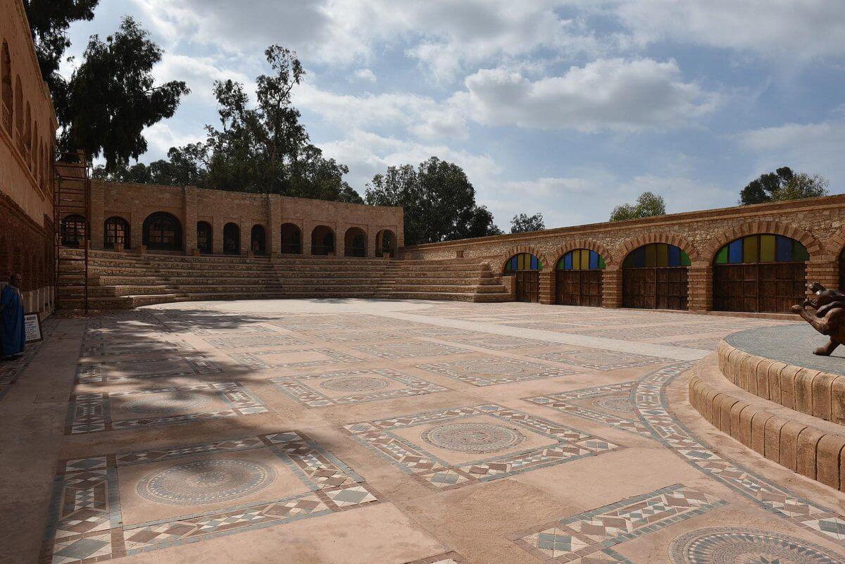 Plaza en la medina Agadir